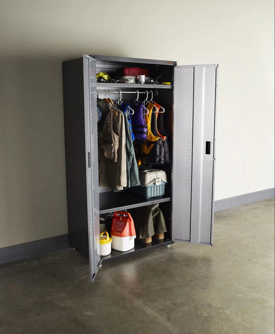 All-Season Gear Closet - Silver Tread
