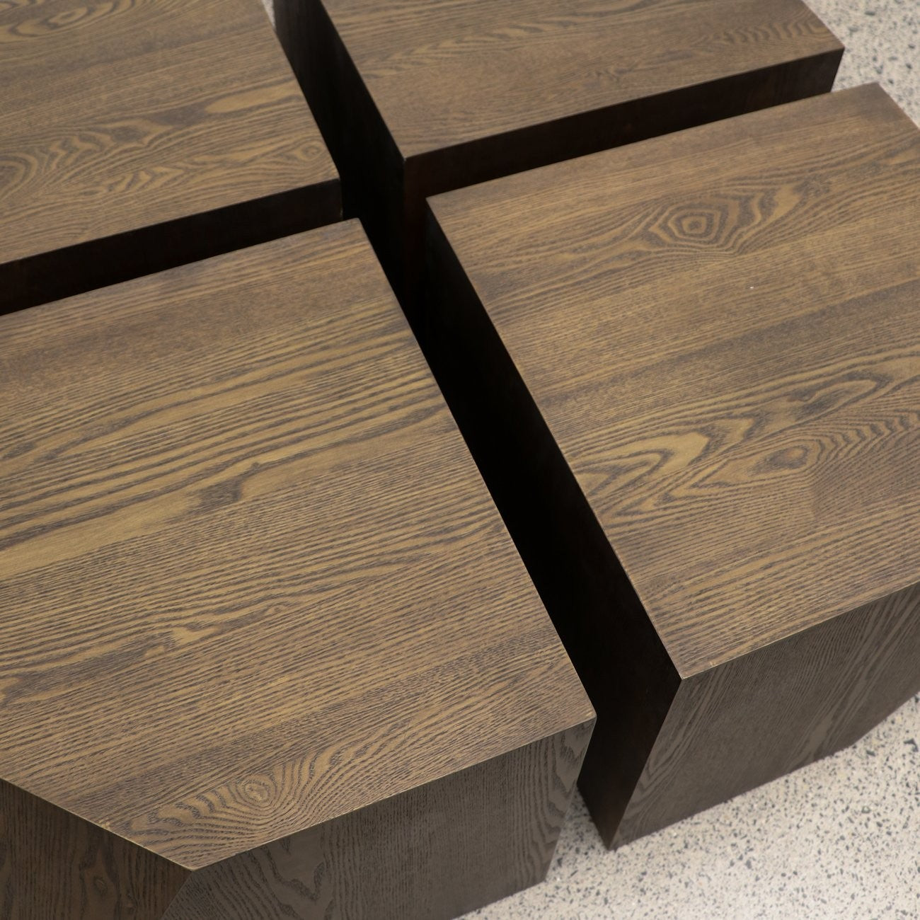 ALTO MODULAR COFFEE TABLE - 4 SECTIONS